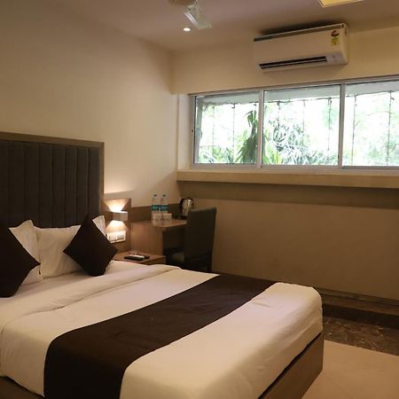 Hotel Sai Pritam Βομβάη Εξωτερικό φωτογραφία
