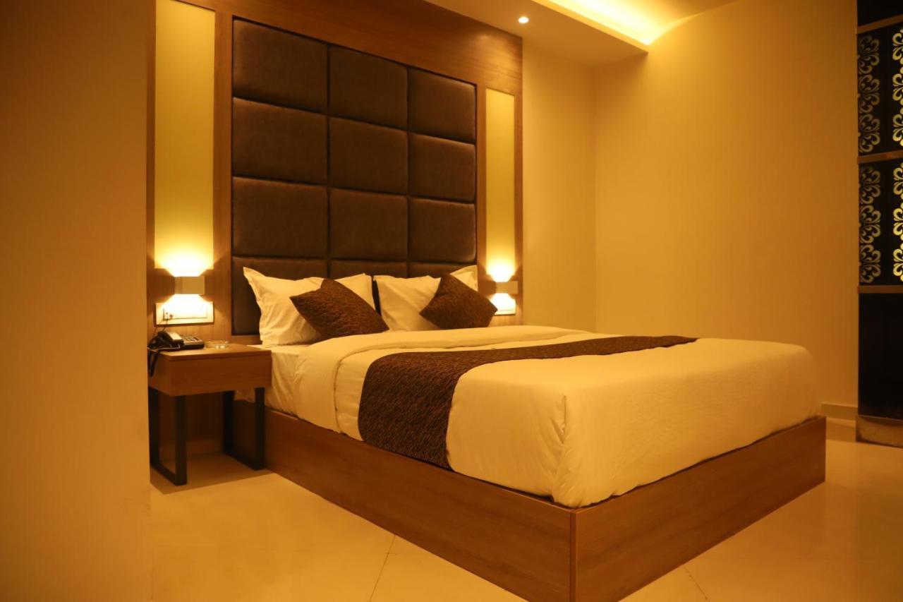 Hotel Sai Pritam Βομβάη Εξωτερικό φωτογραφία