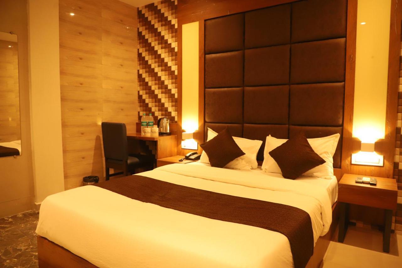 Hotel Sai Pritam Βομβάη Εξωτερικό φωτογραφία