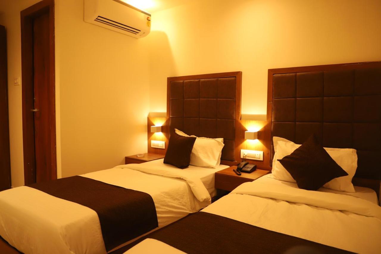 Hotel Sai Pritam Βομβάη Εξωτερικό φωτογραφία