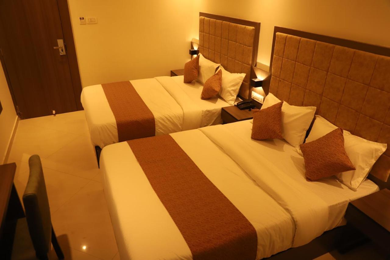Hotel Sai Pritam Βομβάη Εξωτερικό φωτογραφία