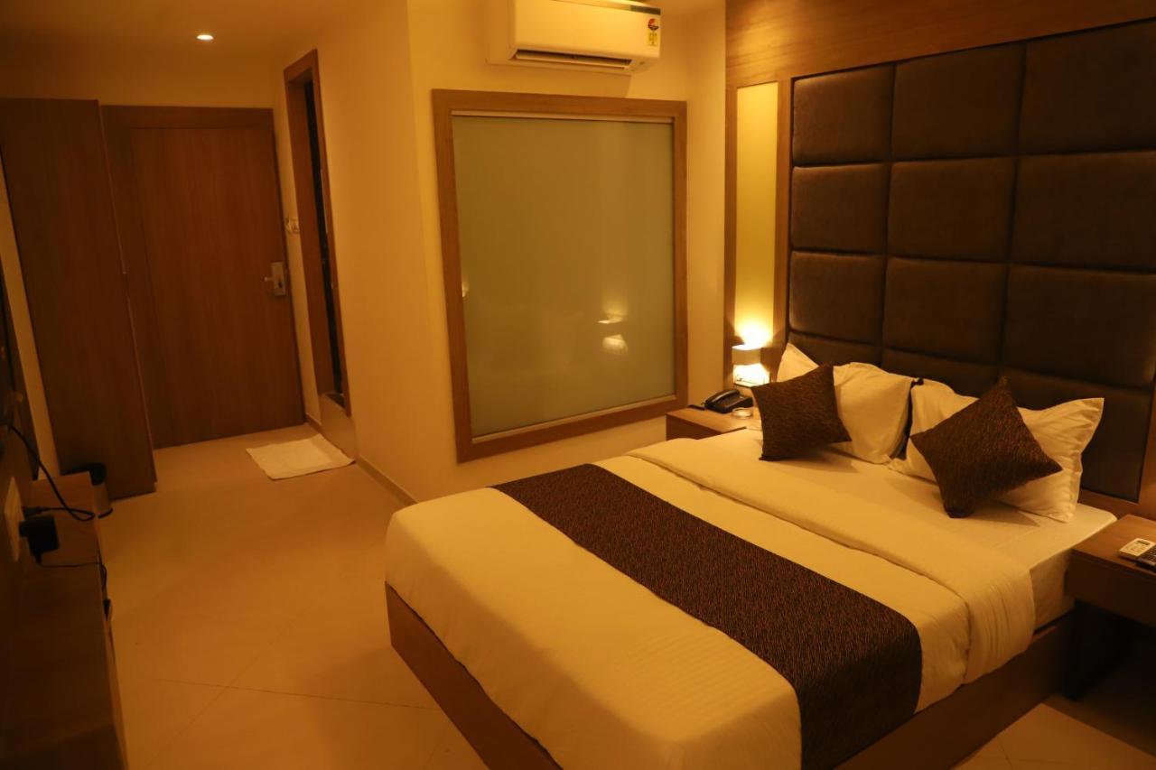 Hotel Sai Pritam Βομβάη Εξωτερικό φωτογραφία