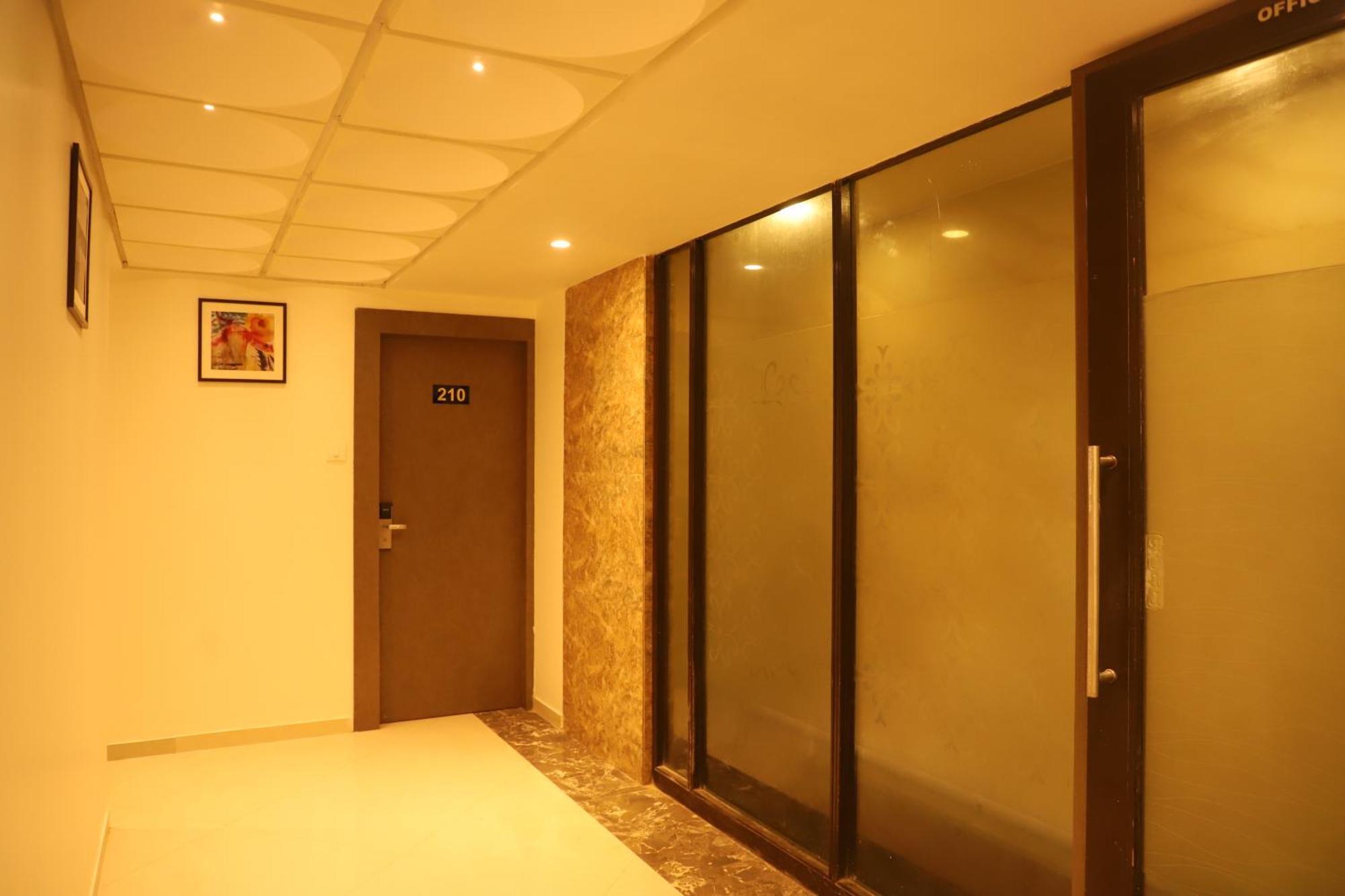 Hotel Sai Pritam Βομβάη Εξωτερικό φωτογραφία