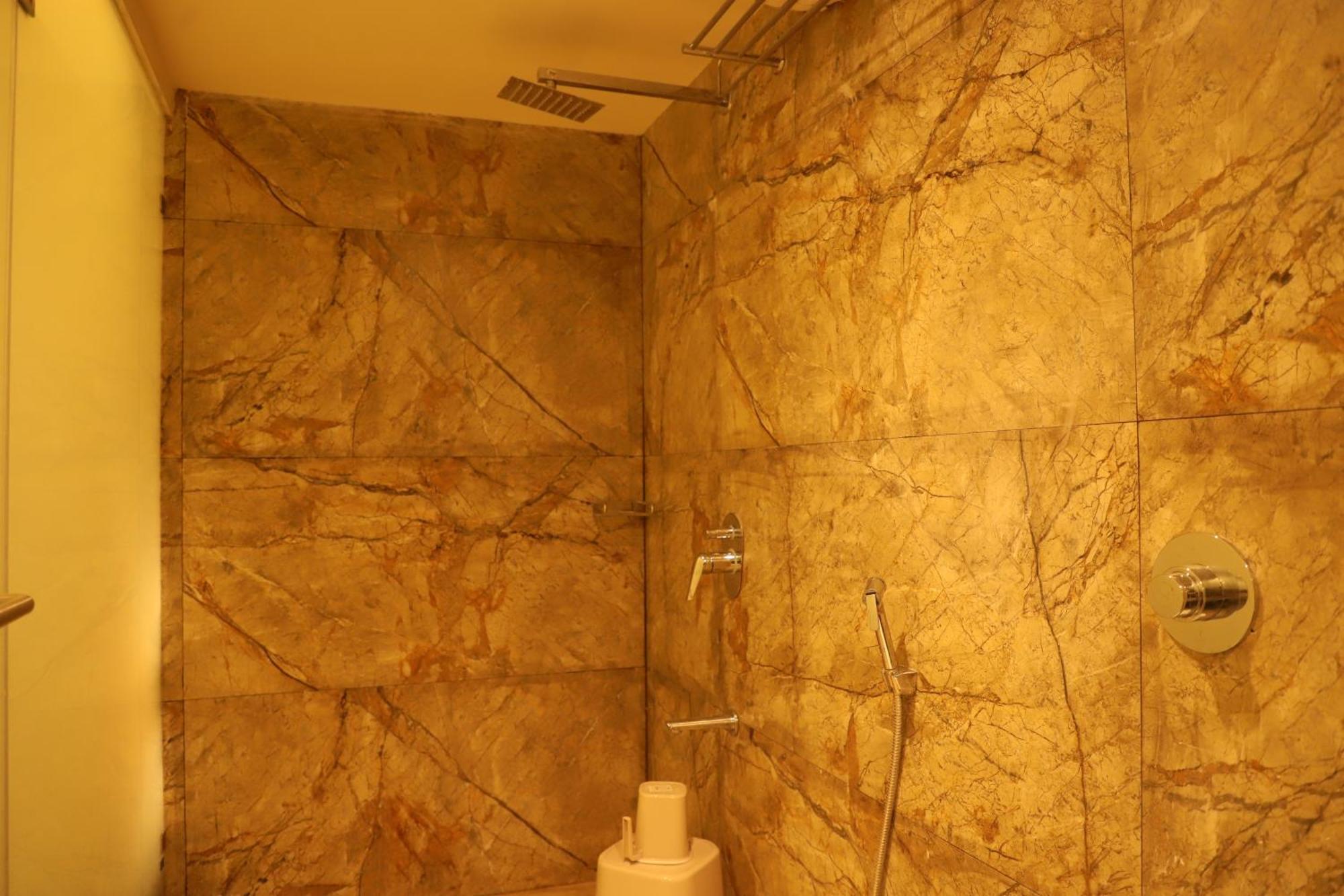 Hotel Sai Pritam Βομβάη Εξωτερικό φωτογραφία